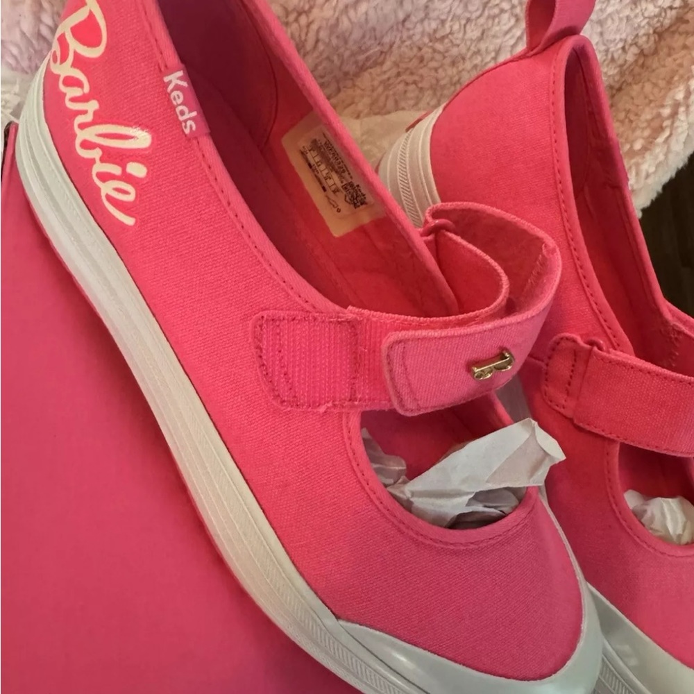 Woman's Sneakers Keds x Barbie MARY JANE PINK PLATFORM Sneaker sz 8 NEW IN BOX